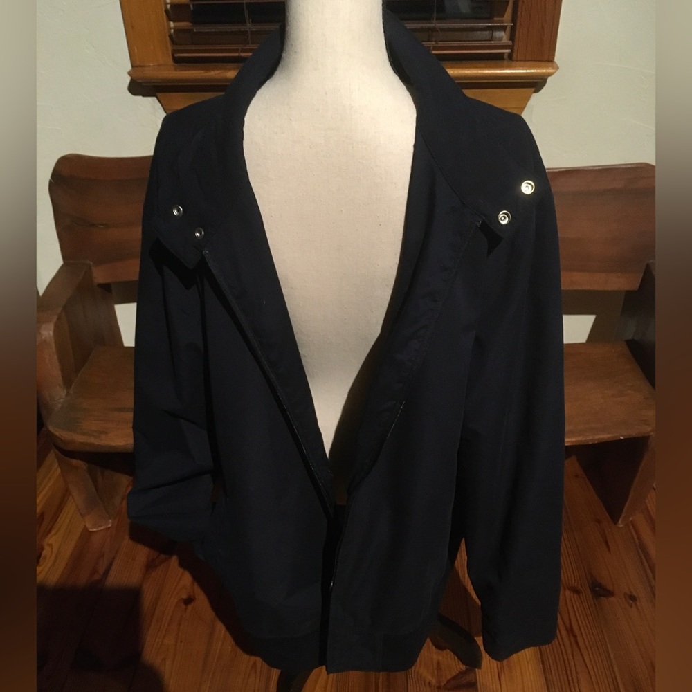 Jacket - Picture 1 of 5